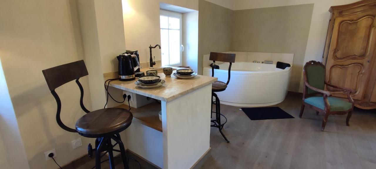 Bed and Breakfast Domaine De Combe Beluze Mison Екстер'єр фото
